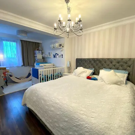 Дом отдыха In With Pool & *