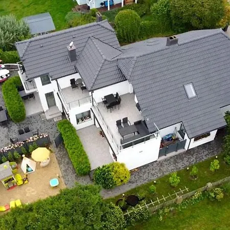 In With Pool & Дзивновек